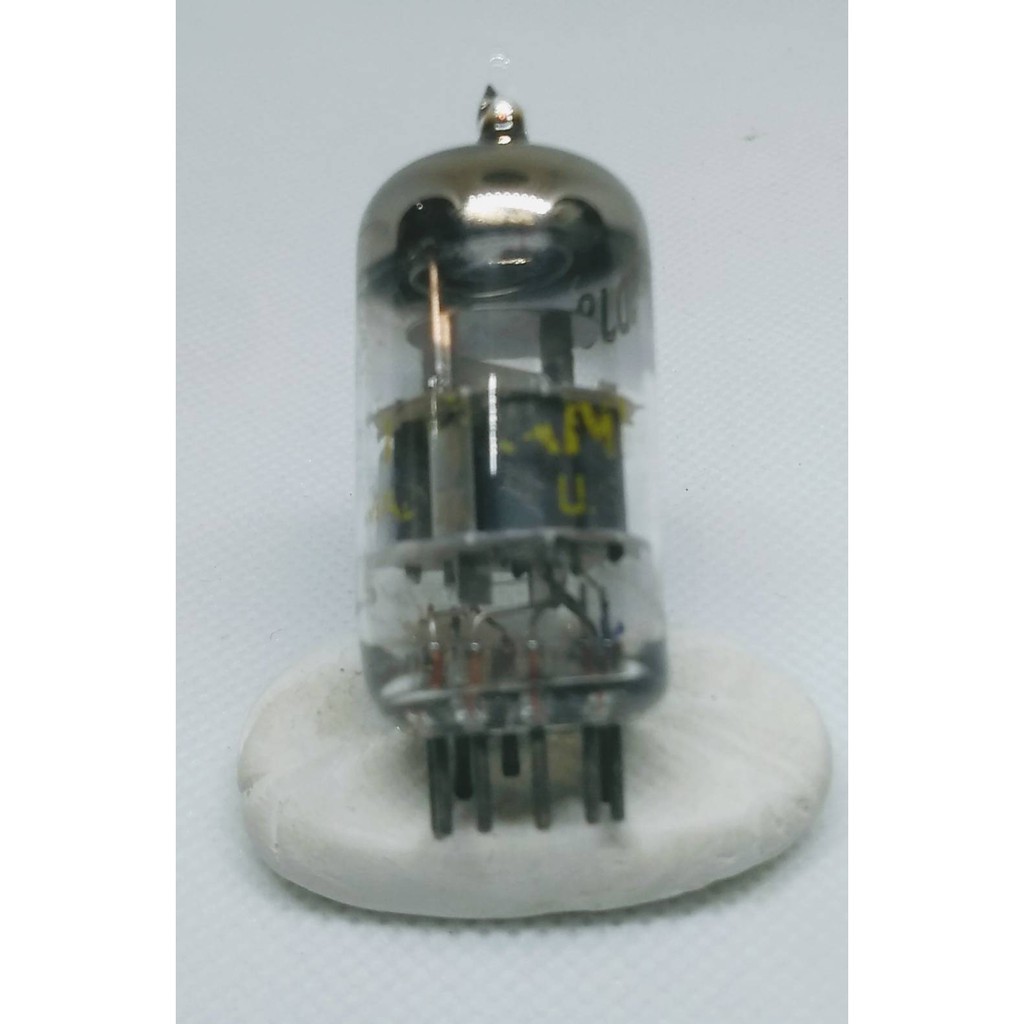 2#  6DJ8 / ECC88 Sylvania TUBE  Made In U.S.A.  O-Getter Used Test 98/99