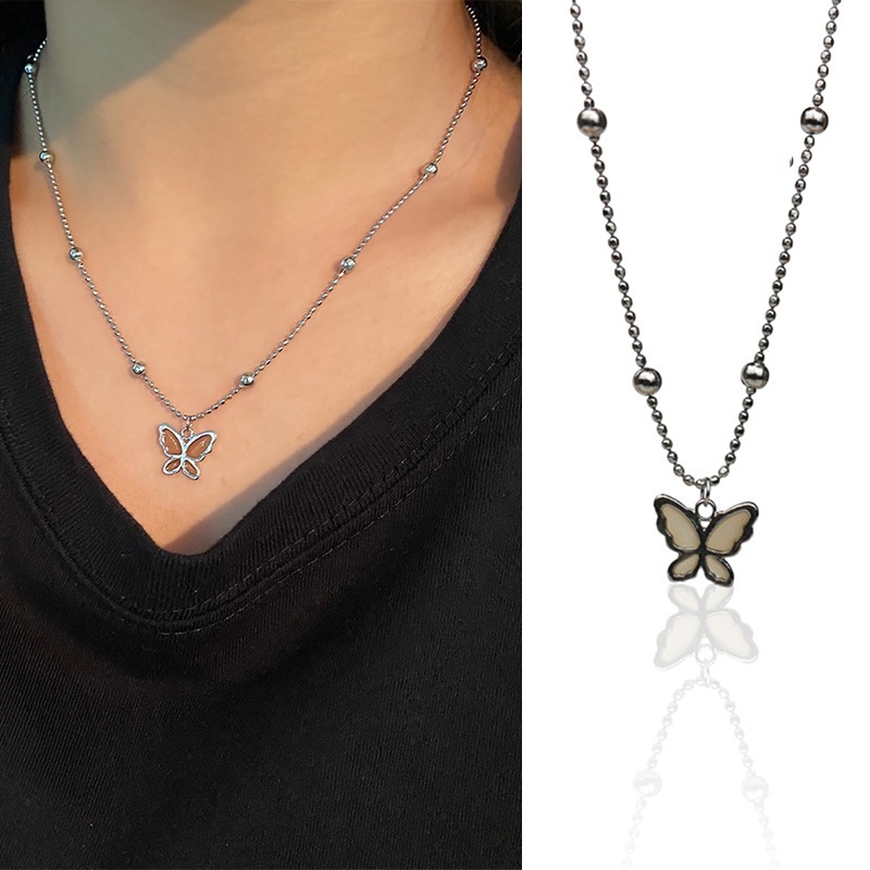 สร้อยคอลายผีเสื้อสําหรับผู้หญิงสไตล์มินิมอล