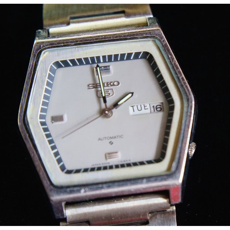 Seiko​5​ 6309-5130 ยุค1970 ค​ขนาด38มม.Seiko​5​ 6309-5130ยุค1970เดิมๆทั้งเรือน​ทรง6เหลี่ยม​คลาสิค​ขนา