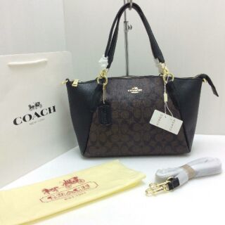 💼: กระเป๋าแบรนด์เนม Coach
🎁: เกรด : พรีเมี่ยม ถ่ายภาพจากของจริงทุกภาพ