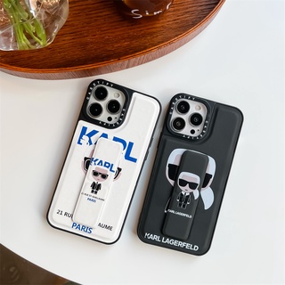 [Case Tify] เคสโทรศัพท์มือถือแบบแข็ง กันกระแทก ลาย KARL Lagerfeld พร้อมที่ตั้งวาง สําหรับ iPhone 14 Pro Max 12 11 Pro Max 13 Pro Max 14