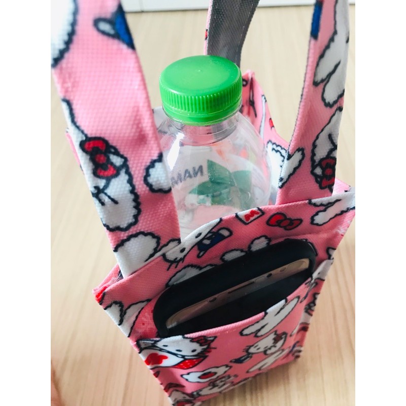 (พร้อมส่ง) กระเป๋าผ้าเคลือบกันน้ำรุ่น YT ใส่แก้วเยติ ขวดน้ำ ลายน่ารัก
