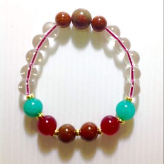 กำไลหินนำโชคLucky stone with crystal quartz, red agate, gold sand stone and blue stone bracelet