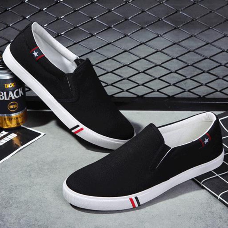 รองเท้าผ้าใบลำลองชาย พื้นเรียบ น้ำหนักเบา ใส่สบาย ไซส์ 39-44