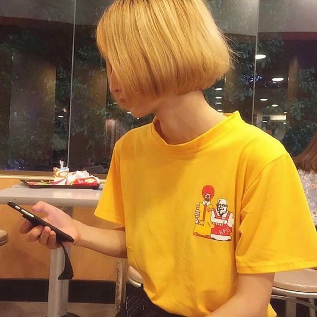 เสื้อยืดสีเหลืองkfc&mcdonald