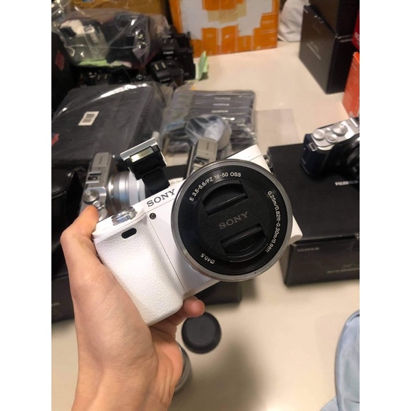 Sony A6000 มือสอง ขาว ดำ ทอง เทา พร้อมส่งมีหลายตัวทักดูรูปเพิ่มเติมได้ ...