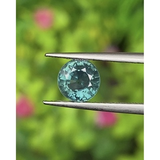 พลอย เขียวส่อง (Green Sapphire) 1.34 กะรัต (Cts.) พลอยแท้ อัญมณีมงคลประจําวันเกิด