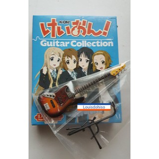 1/12 scaleMio model [Jazz Bass Type] with a guitar stand  Mio guitar bass มิโอะวงk-on! กีตาร์ของเล่นจิ๋ว