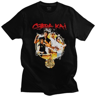 เสื้อยืดผ้าฝ้าย เสื้อยืดแขนสั้น ผ้าฝ้าย พิมพ์ลายกราฟฟิค The Karate Kid Series Strike First Strike Hard 80S สไตล์วินเทจ ส