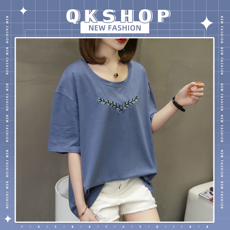 QKshop เสื้อยืดคอกลมแขนสั้นสกรีนลายต้นกล้าตรงหน้าออก ดูเรียบๆไม่เยอะจนเกินไป สุภาพใส่ทำงานใส่เที่ยวได้หมดครบจบในตัวเดีย