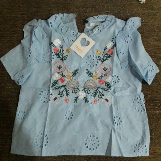 เสื้องานปักลายฉลุ ป้าย seoul