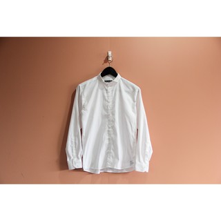 Cutaway Collar Shirt