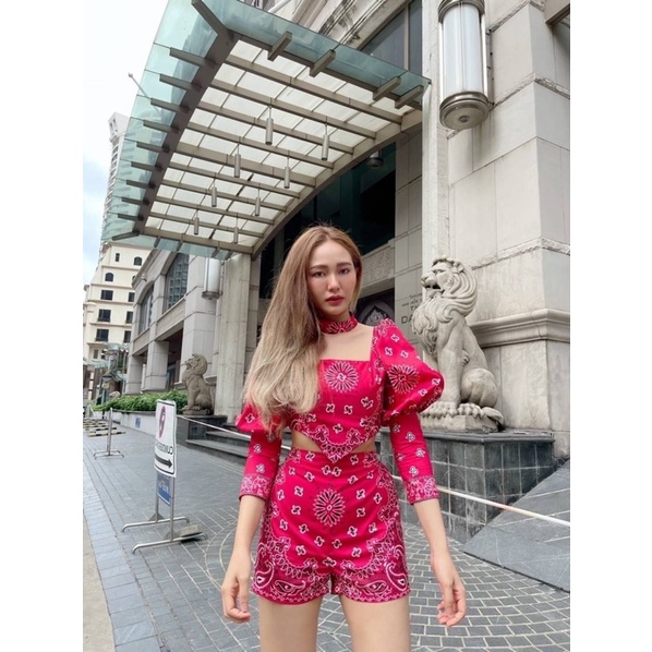 ชุดเซต LALISA เสื้อสมอคหลัง+กางเกง แบบ Lisa Blackpink