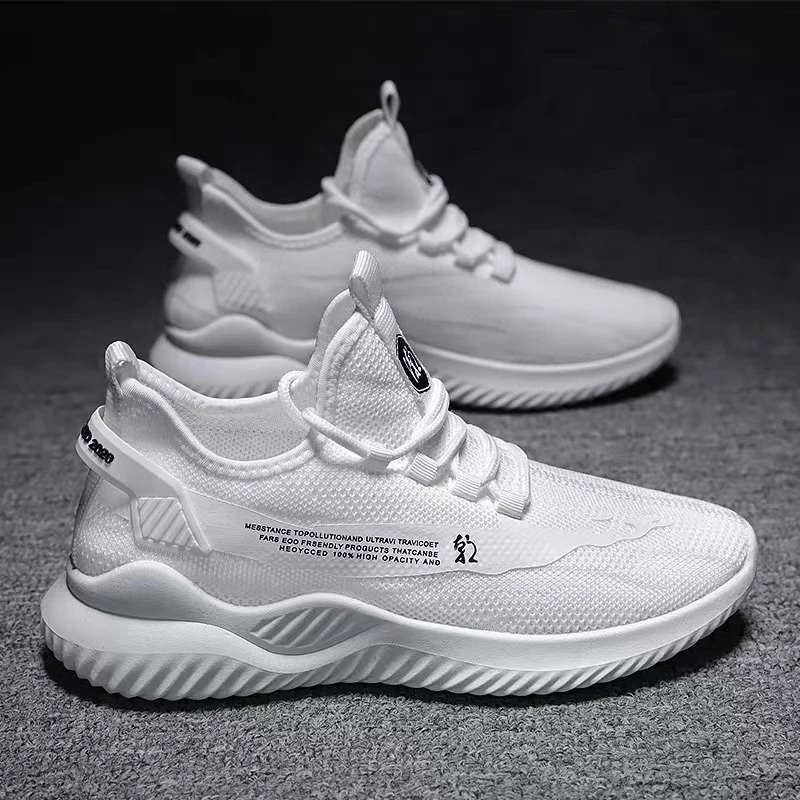 QKshop ✨รองเท้าผ้าใบ สีพื้น เนื้อผ้ารองเท้านิ่มสวมใส่สบาย ตรงลิ้นกับด้านข้างร่วมไปถึงด้านหลัง สกรีนลายตัวอักษรภาษาอังกฤษ