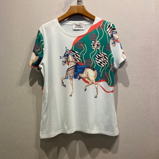 เสื้อแขนสั้น แอเมส PRINT T-SHIRT เนื้อผ้าใส่สบาย งานสวยมาก ถ่ายสดจากสินค้าจริง Size L / XL