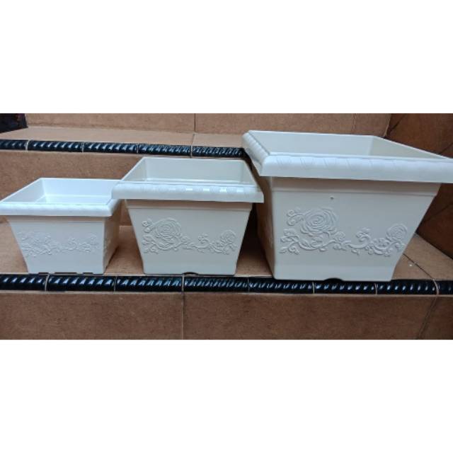 KLF - [POT WIDTH +-25.5 CM] SHALLOM SQUARE FLOWER POT 30CM (ITAL) BEAUTIFUL FLOWER MOTIF GARDEN