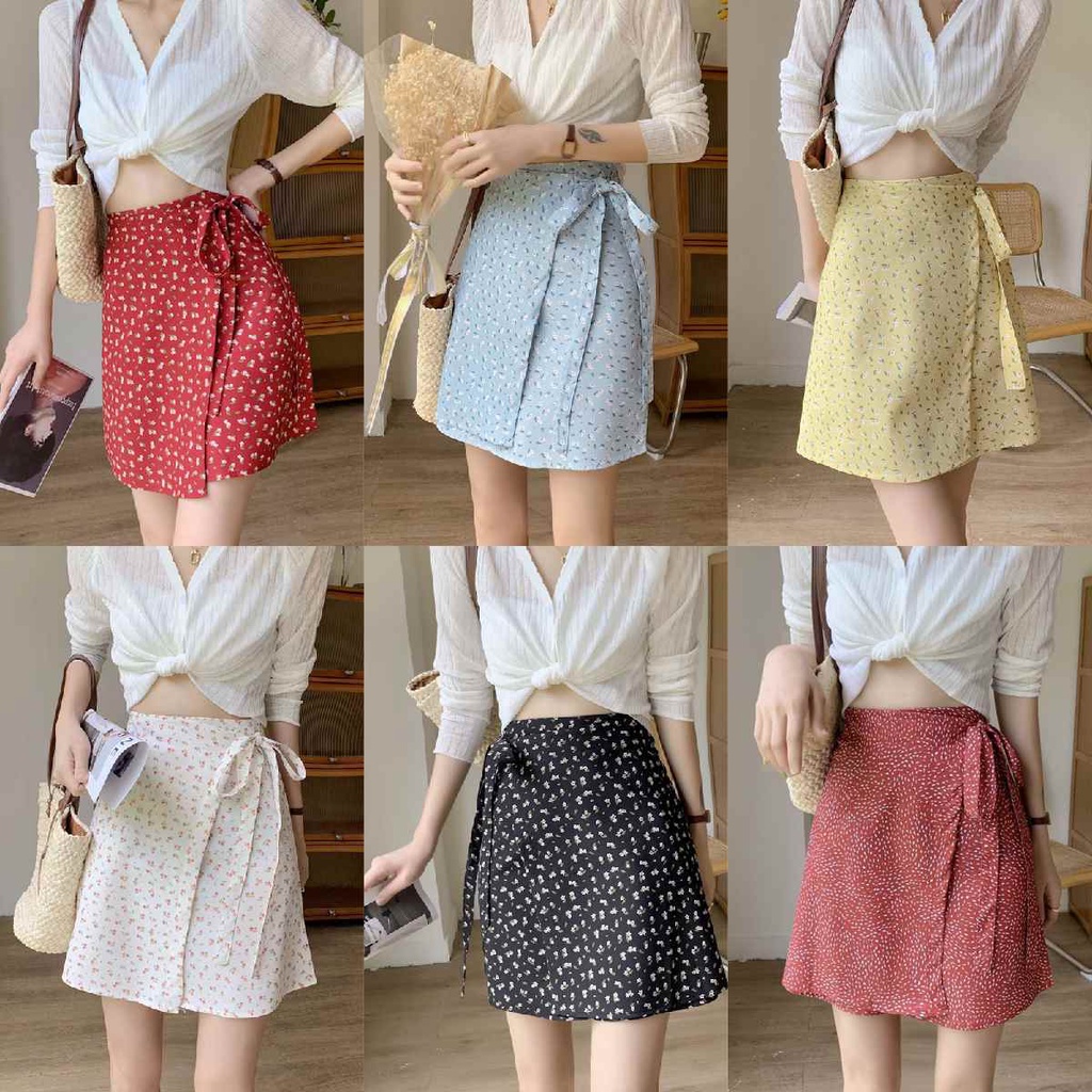 กระโปรงสั้น เอวผูก เก๋ๆๆปรับได้ตามขนาดเอว ผ่าข้าง เนื้อหนาไม่บางมาก ใส่ไปทะเล ฮิตมากก
