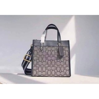 COACH FIELD TOTE 22 สีกรม