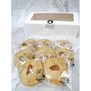 คุ๊กกี้เนยสดอัลมอนด์ช็อคชิพAlmond Chocolate​Chip Cookies​