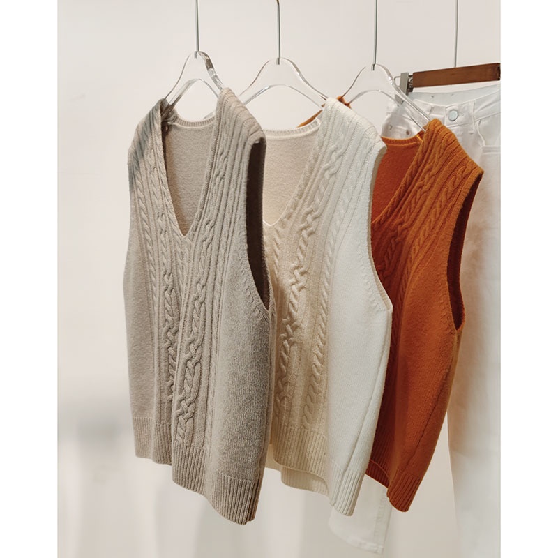 sleeveless cable sweater