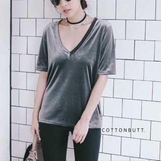 เสื้อกำมะหยี่คอวี