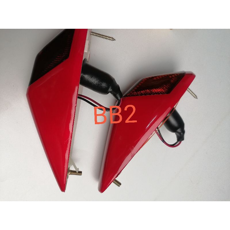 ไฟเลี้ยวหน้า VR TZR 150 สีแดง
