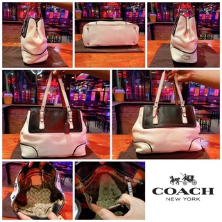 👝: COACH Hamptons Satchel Black &amp; White Leather Tote แท้💯%