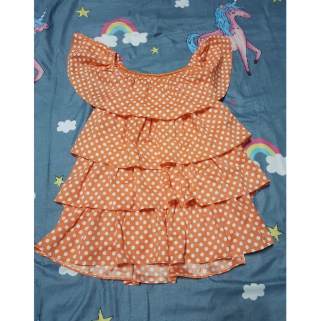 เสื้อ iora มือสอง