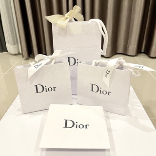 ถุงกระดาษ Dior พร้อมริบบิ้น แท้💯ถุงช็อปปิ้ง ถุงเปล่า ถุงกระดาษลาย ถุงกระดาษขาว Dior Makeup ถุงแบรนด์เนม