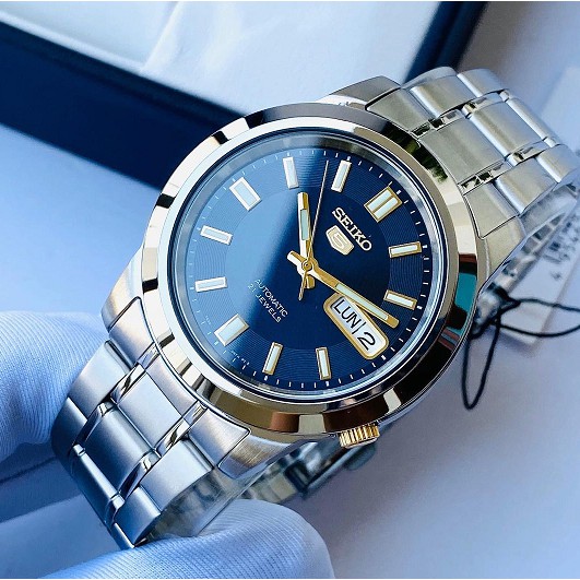 (แท้ 100%) นาฬิกา Seiko รุ่น SNKK11K1 นาฬิกาผู้้ชายสายแสตนเลส หน้าปัดสีน้ำเงิน - ของแท้ 100% รับประกันสินค้า 1 ปีเต็ม