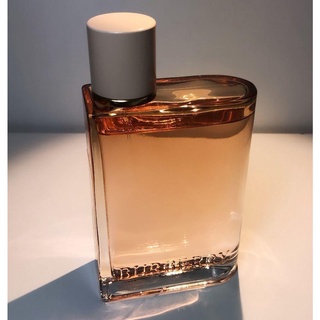 Burberry her  ●Nobox สวย ตามภาพ ●100ml 1200.- ●ฟรี ค่าส่ง มีจำนวนจำกัดBurberry her  ●Nobox สวย ตามภาพ ●100ml 1200.- ●ฟรี