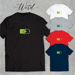 Little Word เสื้อยืดคอกลมแขนสั้นพิมพ์ลาย Charging สไตล์มินิมอล ทรงUnisex