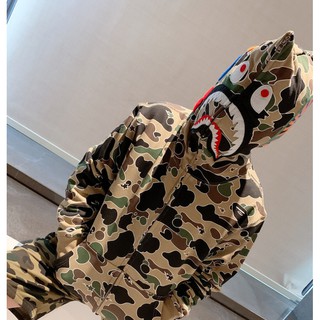 【มีสินค้า】ใหม่ BAPE WGM เสื้อแจ็กเก็ตกันหนาวลําลอง ลายพราง ฉลาม สําหรับผู้ชาย ผู้หญิง