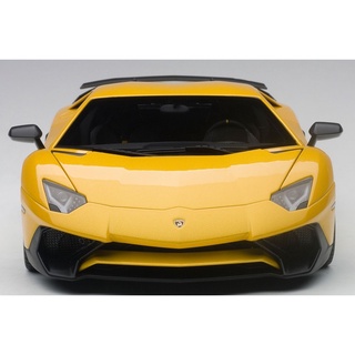 AUTOart 1/18 : 74558 LAMBORGHINI AVENTADOR LP750-4 SV (NEW GIALLO ORION/METALLIC YELLOW)