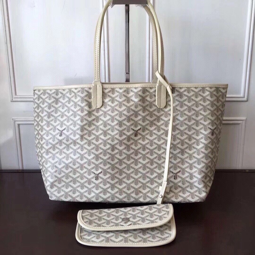 beige goyard tote