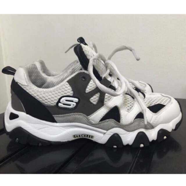 รองเท้า Skechers D’lites 2.0 (Limited) แท้ 💯 Size 36.5 (23 cm) (มือสอง) รุ่นนี้ชน Shop ปี 2017