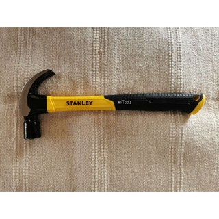 ค้อนหงอนด้ามไฟเบอร์ 13" STANLEY 16 ออนซ์