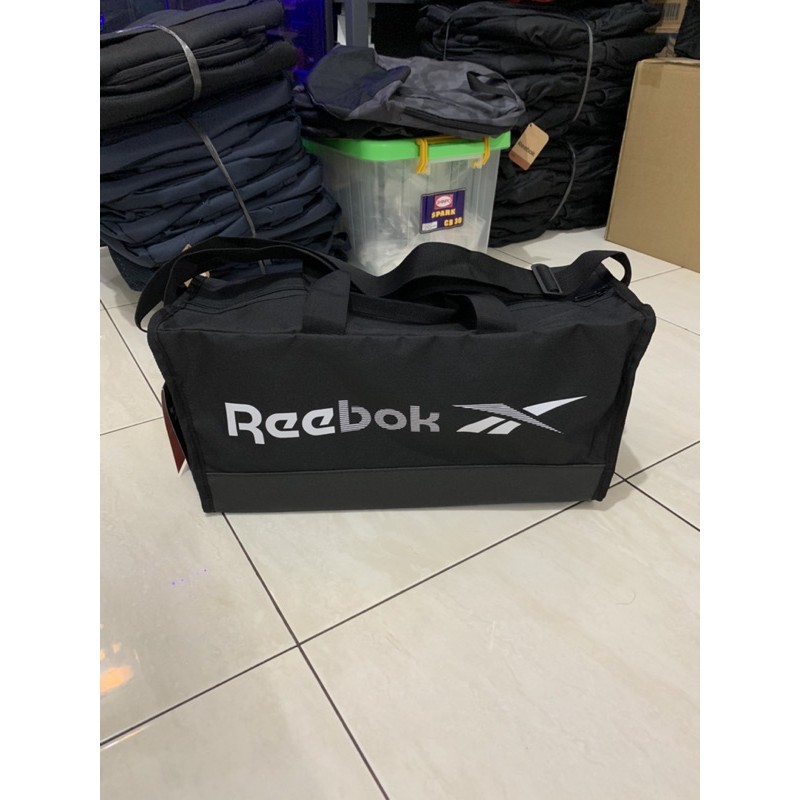 Reebok ESSENTIALS Grip Bag Small Black ORIGINAL FL5180 Duffle Sport Bag