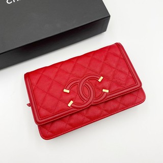 Like new chanel woc filigree red caviar HL25