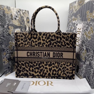 กระเป๋าถือ Booktote  เกรด vip Size 36 cm