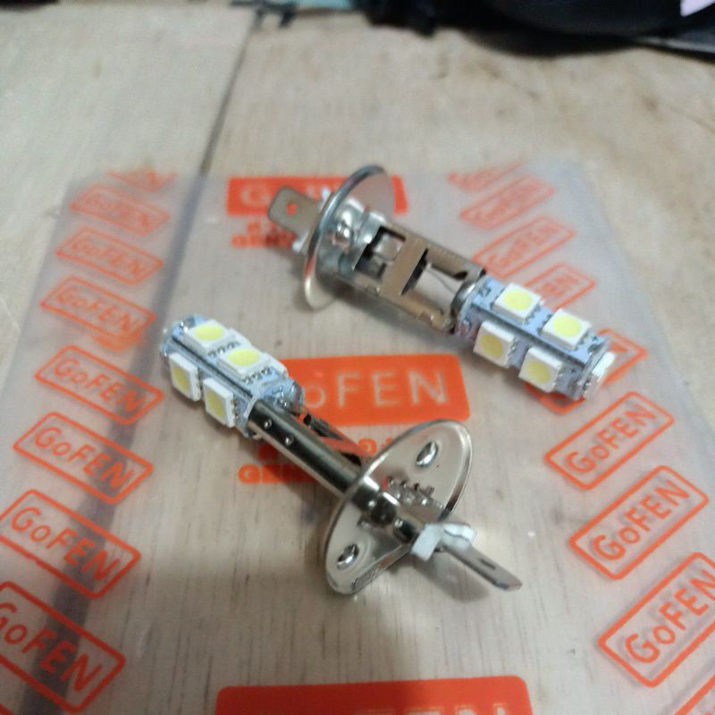 H1 12 VOLT WHITE UNIVERSAL LIGHT BULB 1 ชุด / PAIR
