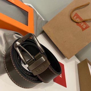 พร้อมส่ง! Levis Men Reversible Leather Belt Gift Box เข็มขัดหนังรุ่นยอดนิยมดีไซน์สุดคลาสสิคไม่มีเอ้าท์สายเข็มขัดด้านหนึ