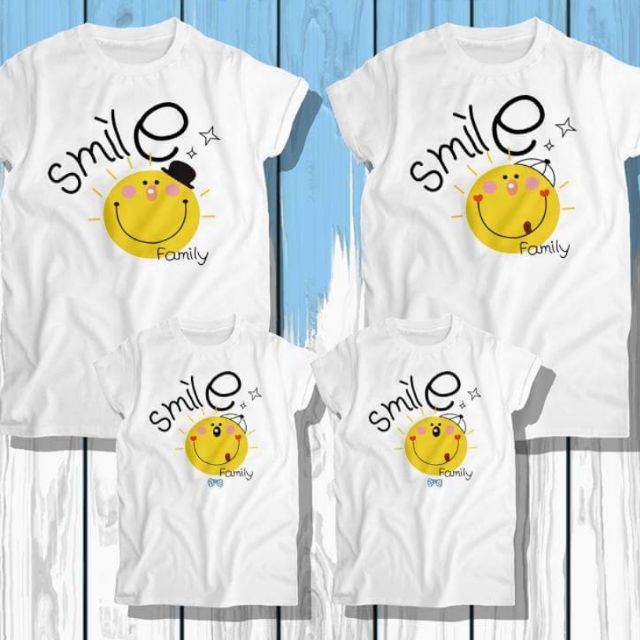 เสื้อครอบครัว พ่อแม่ลูก ลายยิ้ม smile Family สีขาว ผ้านุ่ม ใส่สบาย