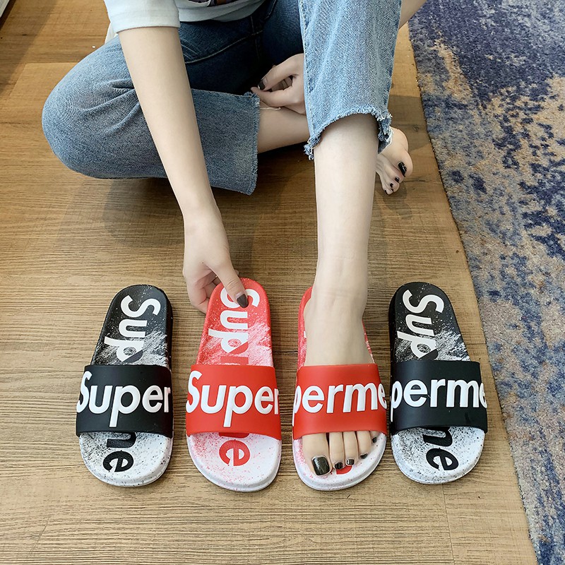 รองเท้าแตะ (ไหม่2021) Supreme แบบสวมใส่ได้หญิงและชาย รุ่น 299-8
