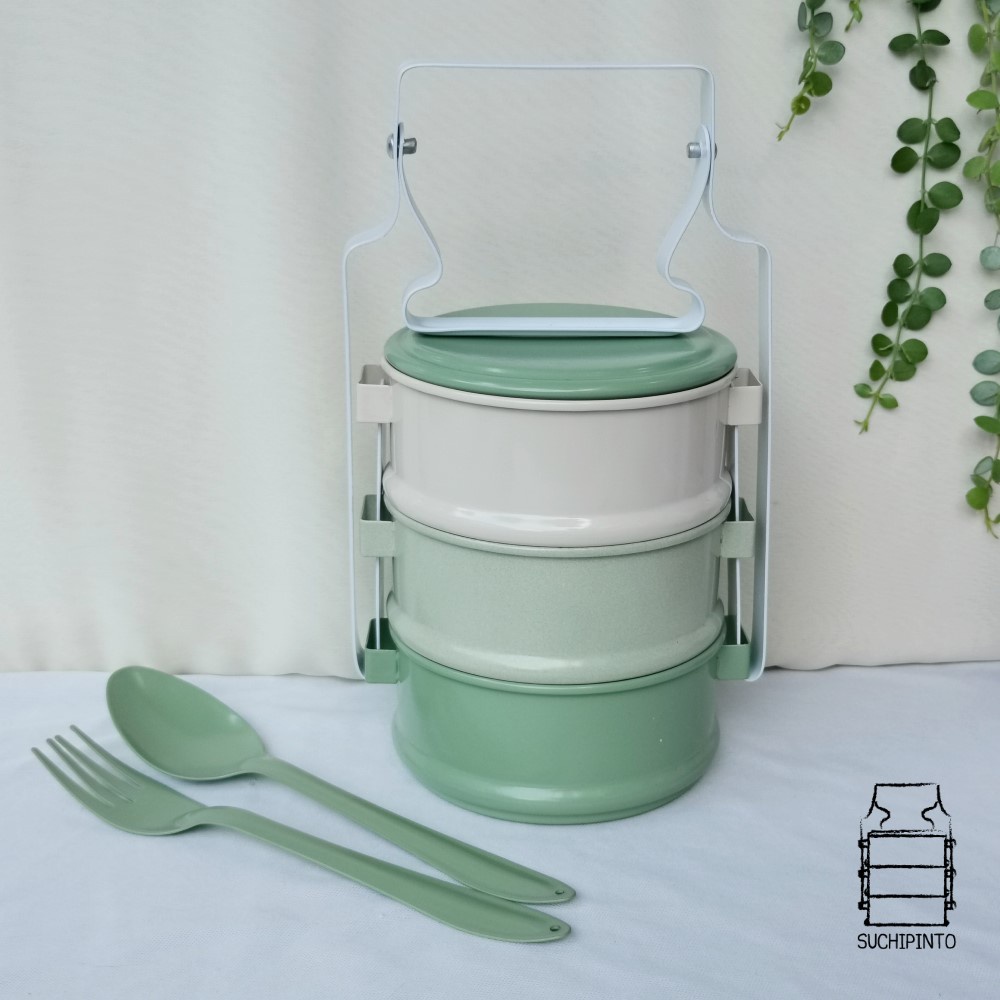 เซตปิ่นโตสีไล่โทน ขนาด 3 ชั้น กว้าง 11 ซม. (เซตปิ่นโต+ช้อนส้อม) **กรุณาอ่านขนาดก่อนสั่งซื้อ
