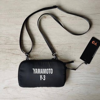 กระเป๋าสะพาย Y-3 Pochette case Bag งานสวย มาพร้อมถุงผ้า การันตีความเหมือนที่สุดให้เลยถ่ายสดจากสินค้าจริง100%