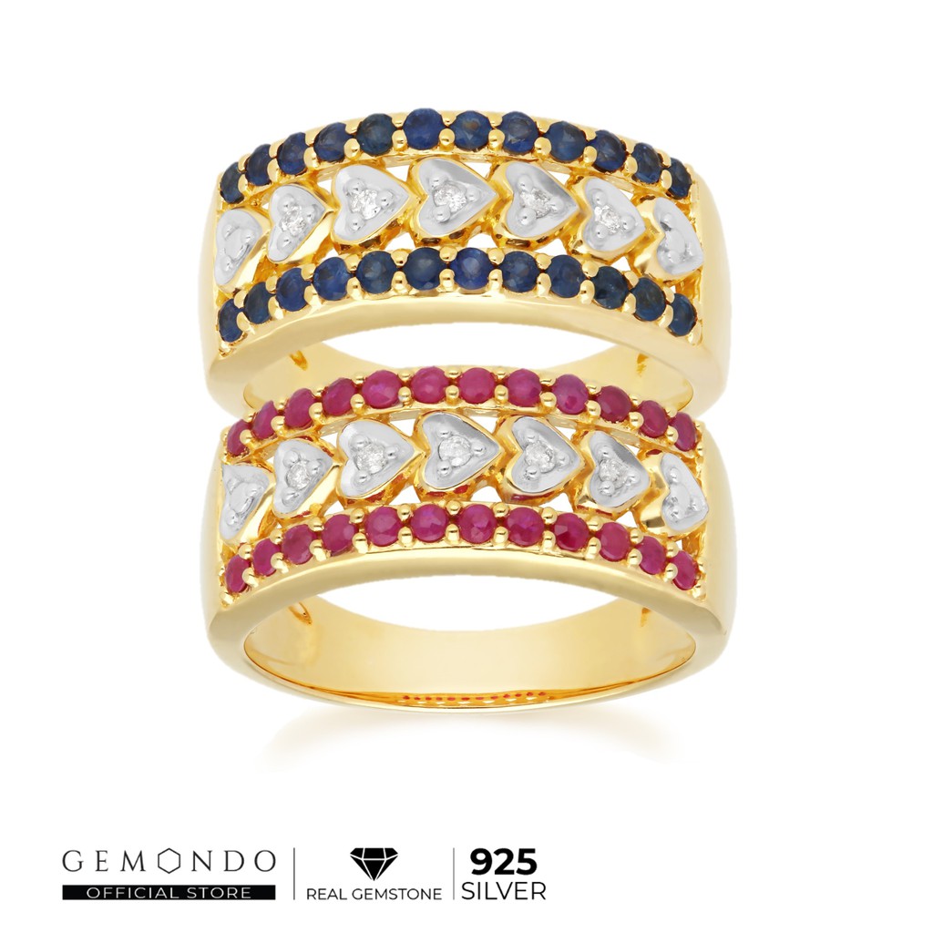 Gemondo แหวนเงินแท้ 925 ชุบทอง 18K ประดับทับทิม หรือไพลิน เคียงคู่กับเพชร  ดีไซน์คลาสสิคทรงหัวใจ : แหวนพลอย แหวนทอง