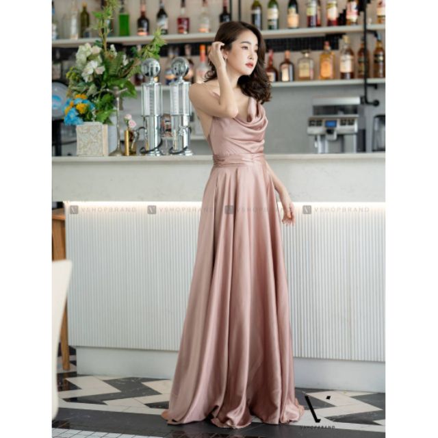 ชุดออกงาน Vshop