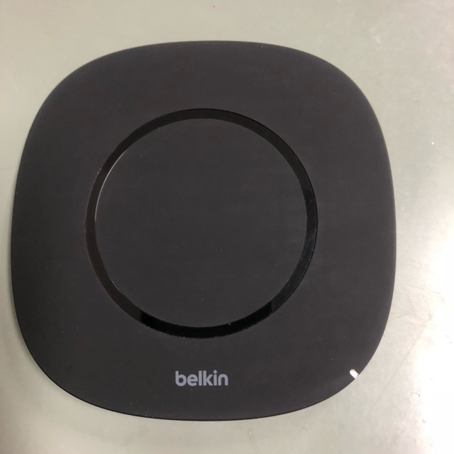 BELKIN แท่นชาร์จไร้สาย (สีดำ) รุ่น F8M747B