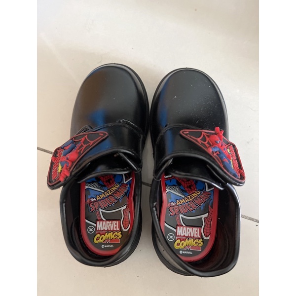 รองเท้านักเรียน chappy